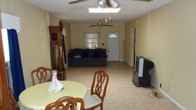 2136 Chicopee St, Gainesville, GA 30504 photo 3