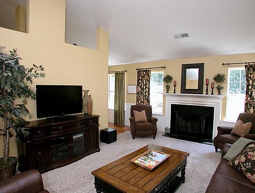 3152 Centurion Dr, Gainesville, GA 30506 photo 3