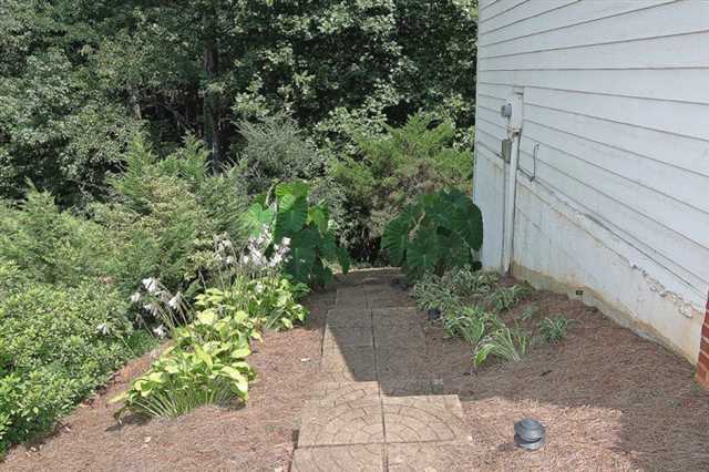 98 Saint Aurics Dr, Suwanee, GA 30024 photo 25