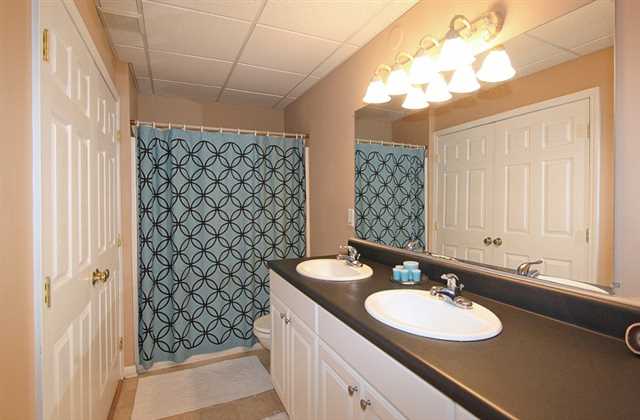 98 Saint Aurics Dr, Suwanee, GA 30024 photo 22