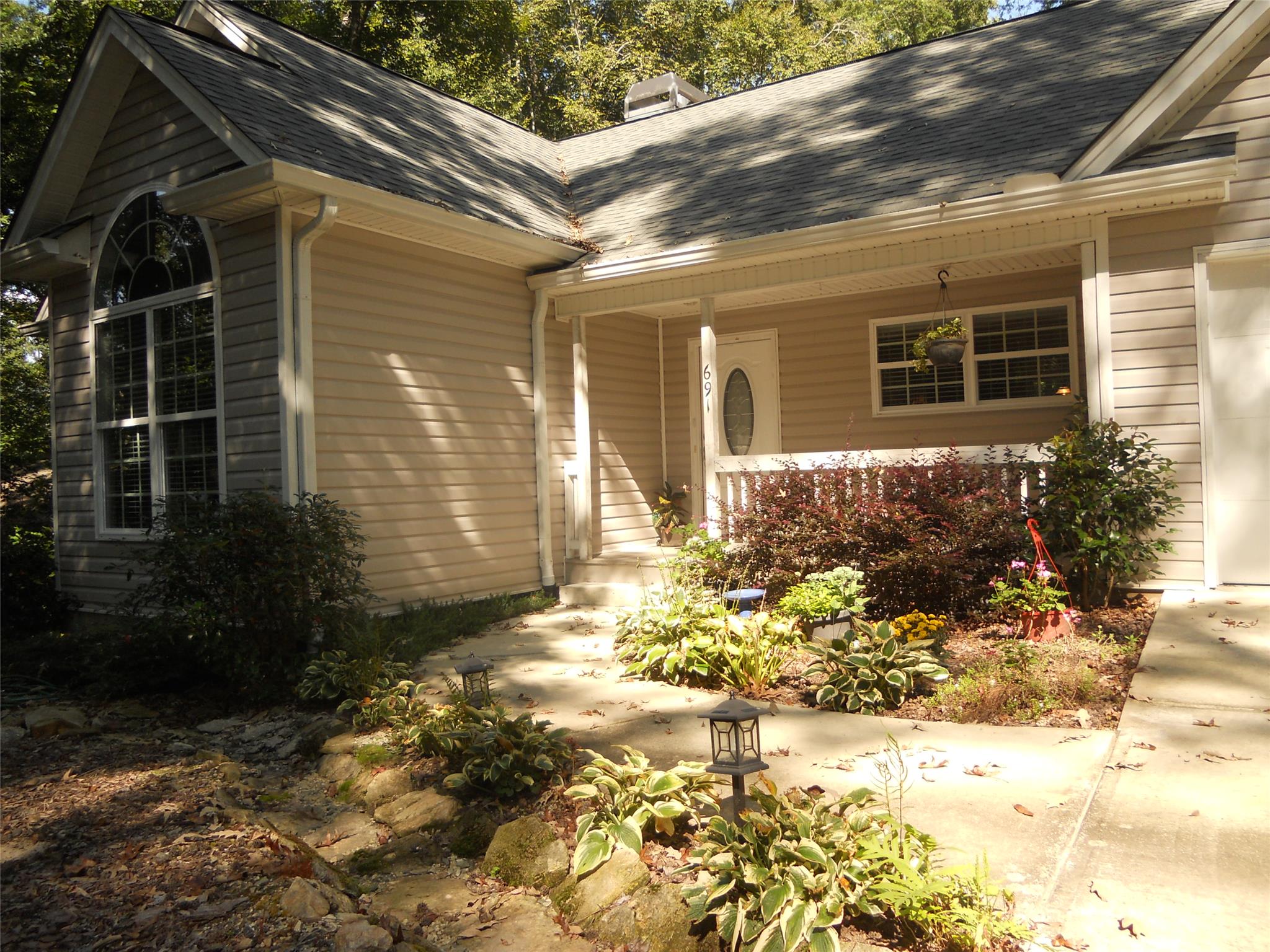 691 Henderson Falls Rd, Toccoa, GA 30577 photo 4