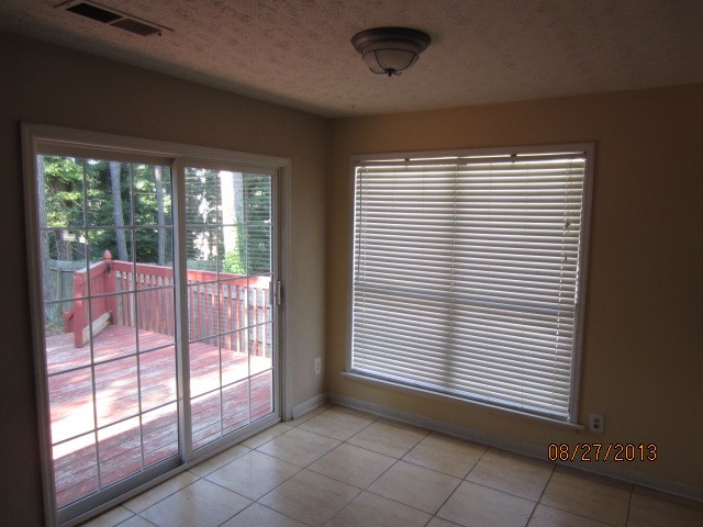 4054 Sugar Mill Dr, Duluth, GA 30096 photo 8