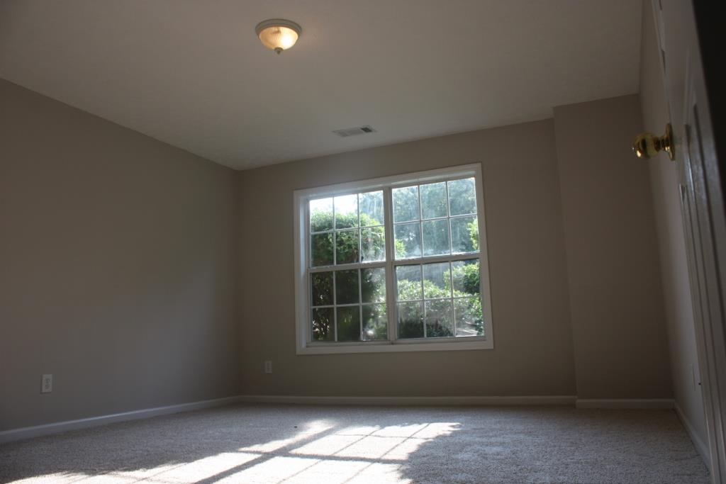 135 Montrose Way, Lagrange, GA 30240 photo 11
