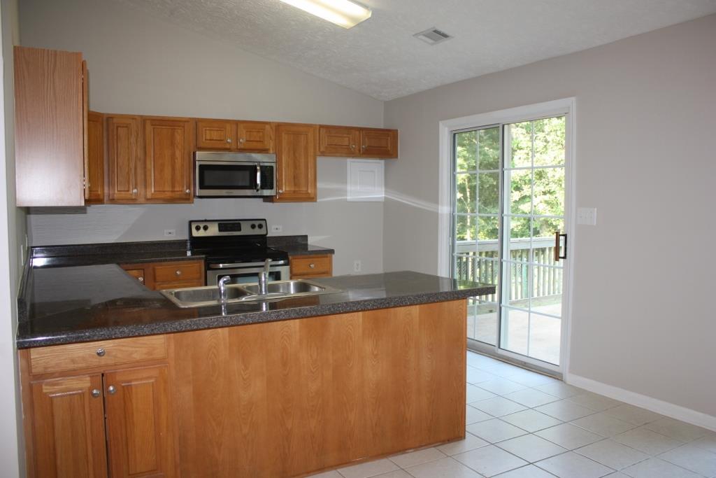 135 Montrose Way, Lagrange, GA 30240 photo 6
