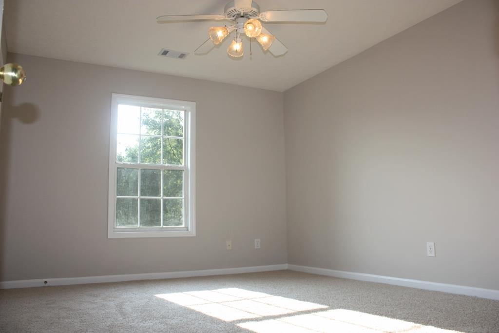 135 Montrose Way, Lagrange, GA 30240 photo 12