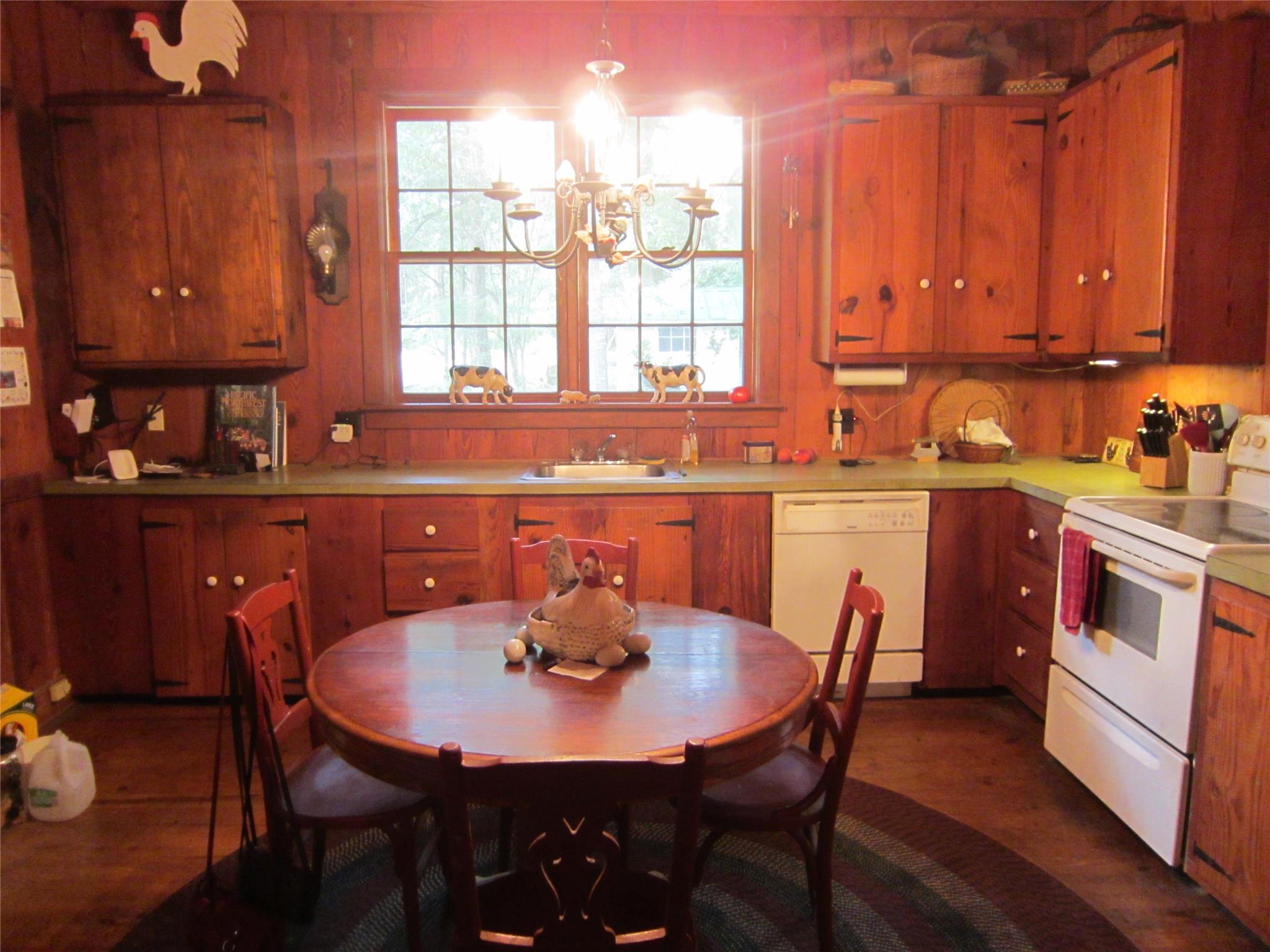 919 Rosemont, Lagrange, GA 30240 photo 5