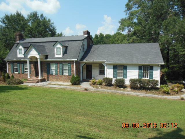 723 E Northcrest Dr, Winder, GA 30680 photo 1