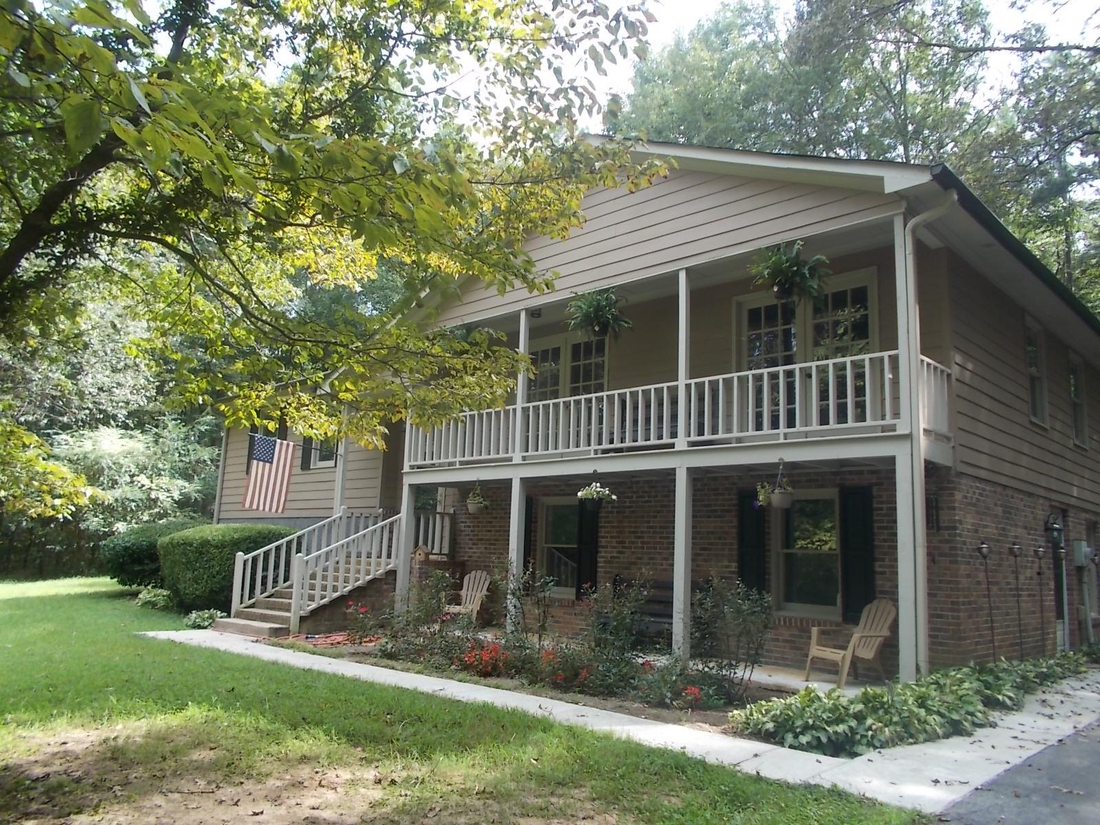 4054 Dunagan Rd, Gainesville, GA 30507 photo 2