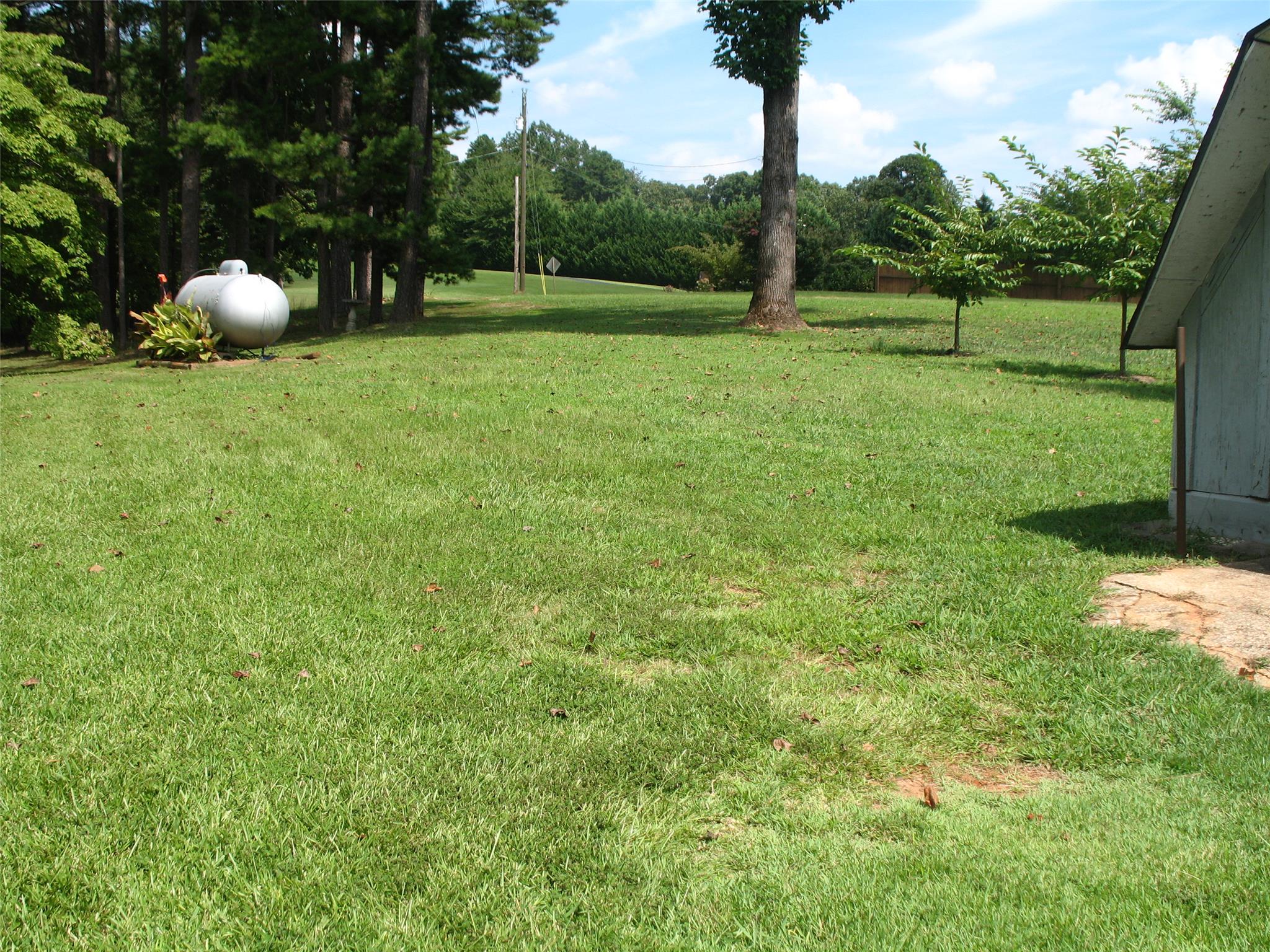 28 Cherokee Hills Ln, Toccoa, GA 30577 photo 3