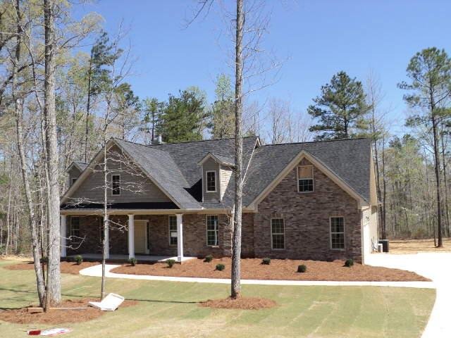 304 Old Oak Dr, Forsyth, GA 31029 photo 1