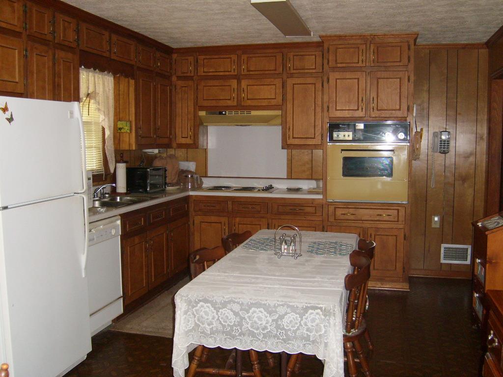 144 Mallory Dr, Lagrange, GA 30241 photo 5