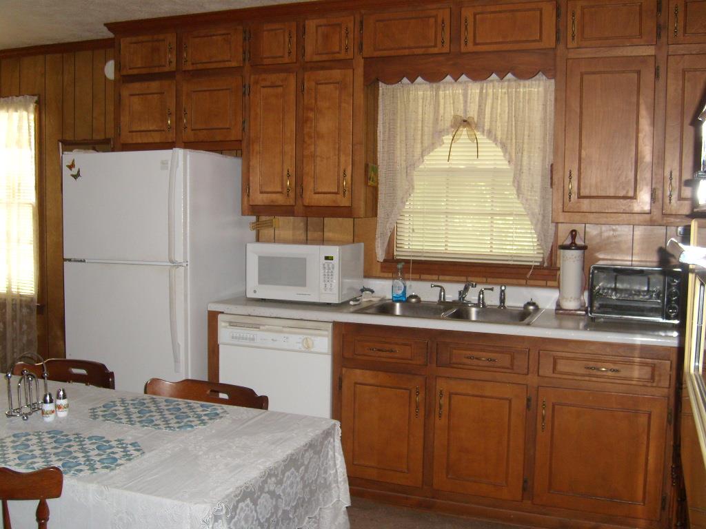 144 Mallory Dr, Lagrange, GA 30241 photo 4
