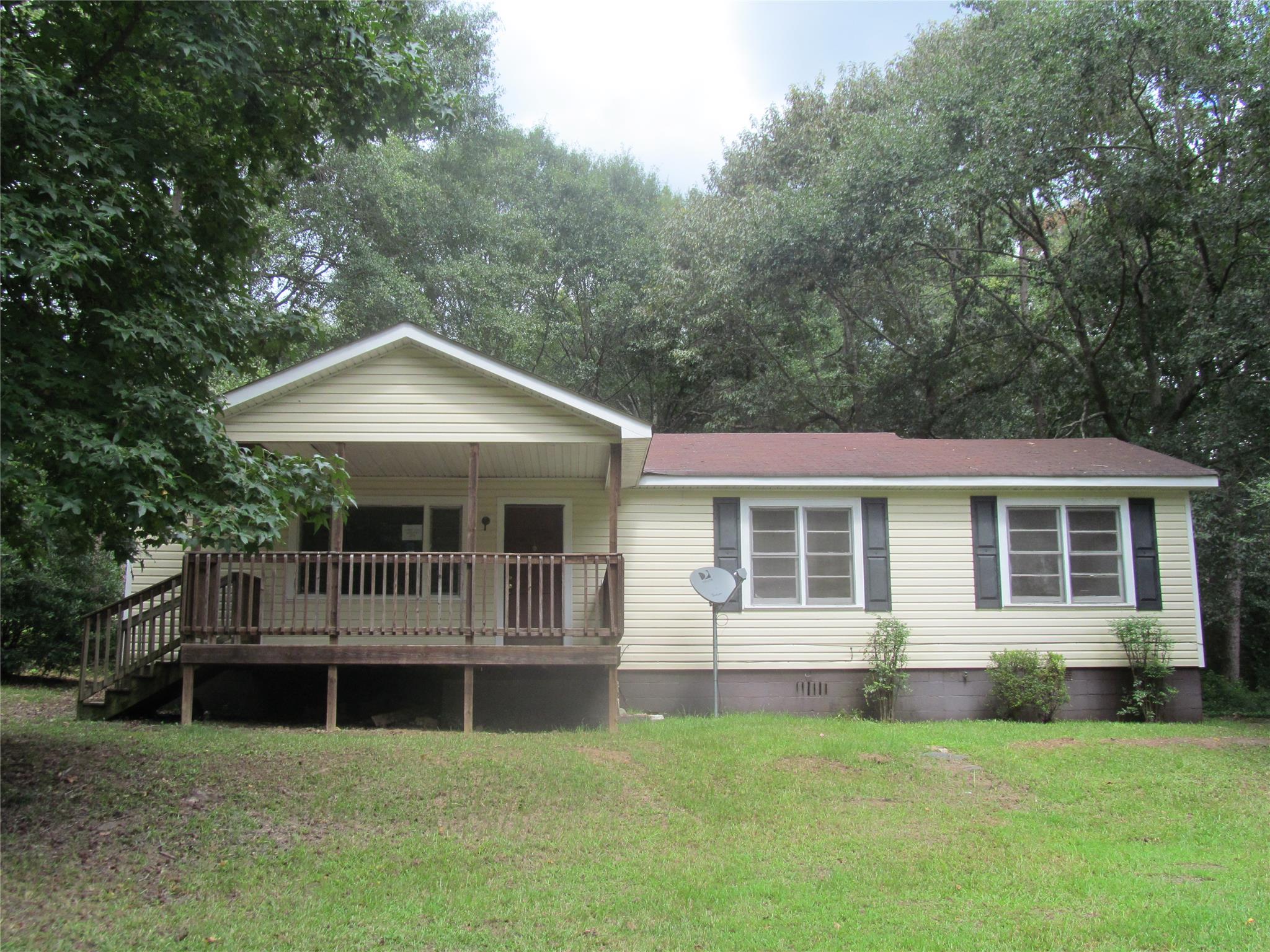 195 Poplar Cir, Lagrange, GA 30241 photo 1