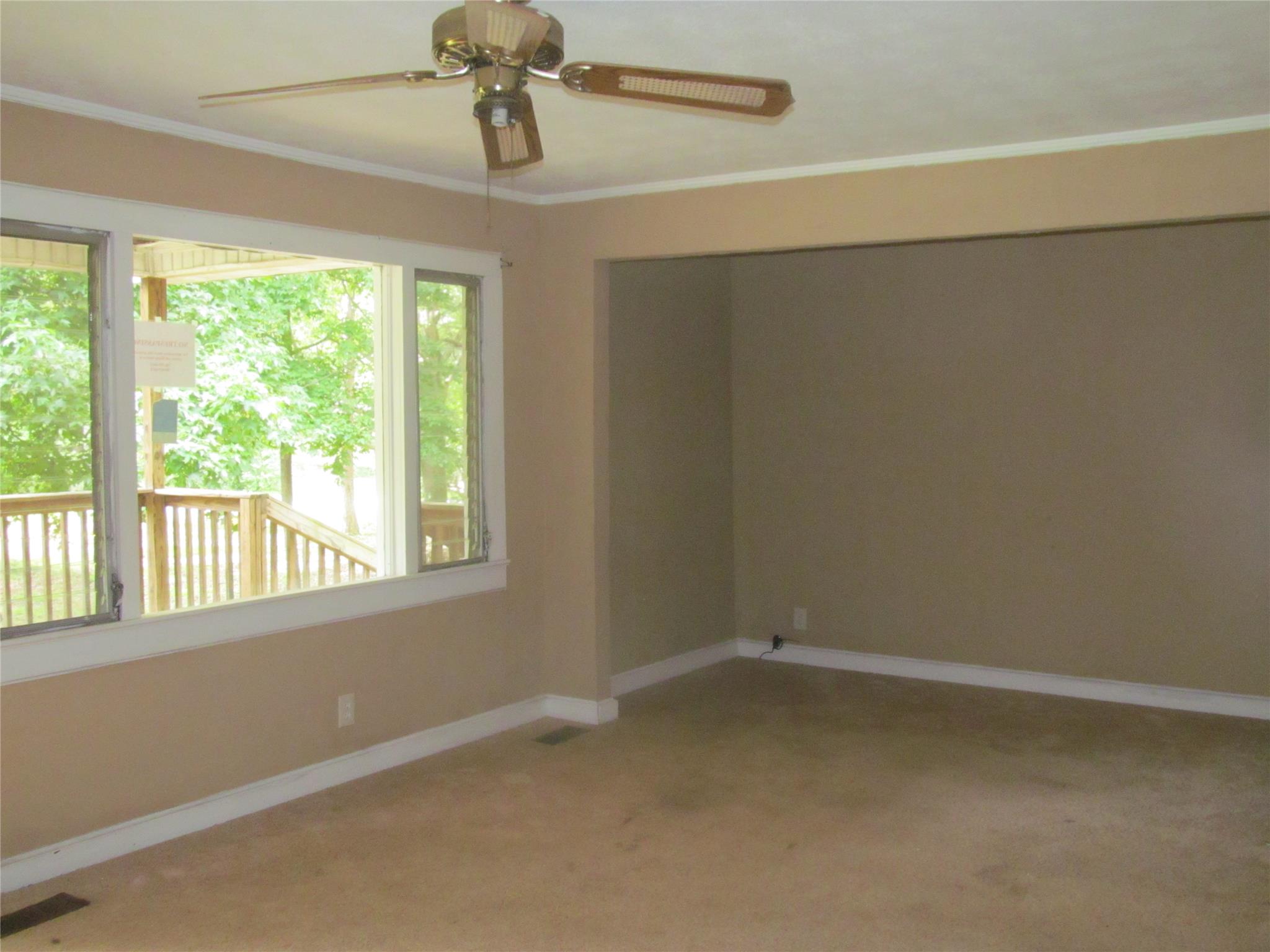 195 Poplar Cir, Lagrange, GA 30241 photo 2