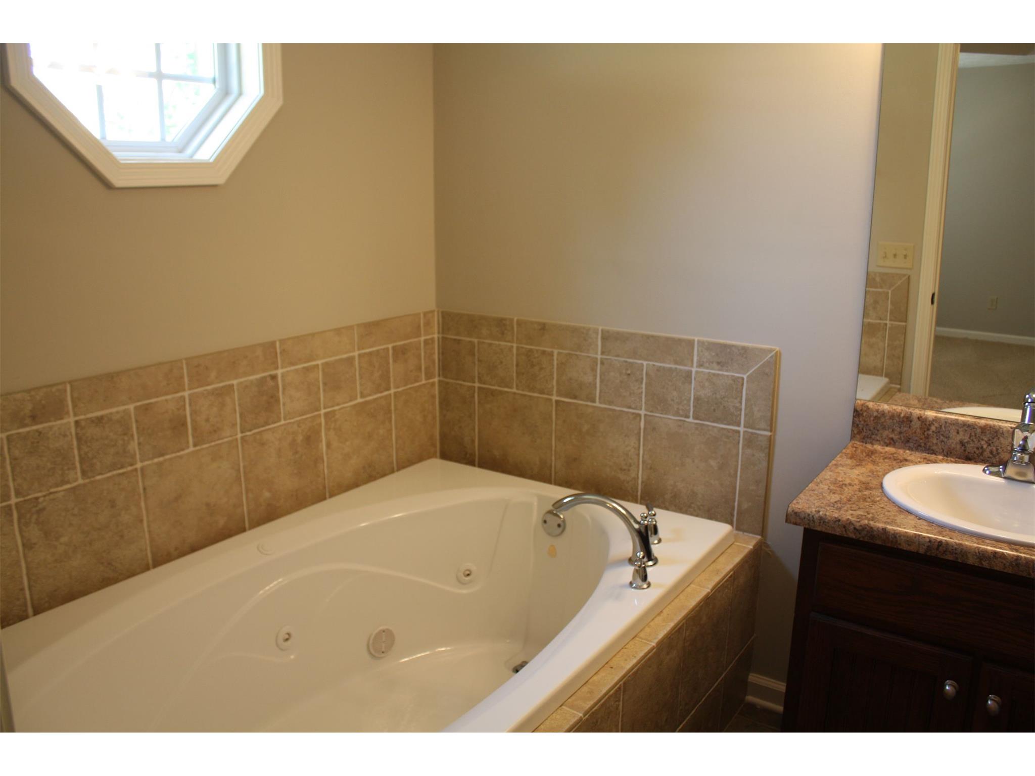 106 Arrowhead Dr, West Point, GA 31833 photo 7