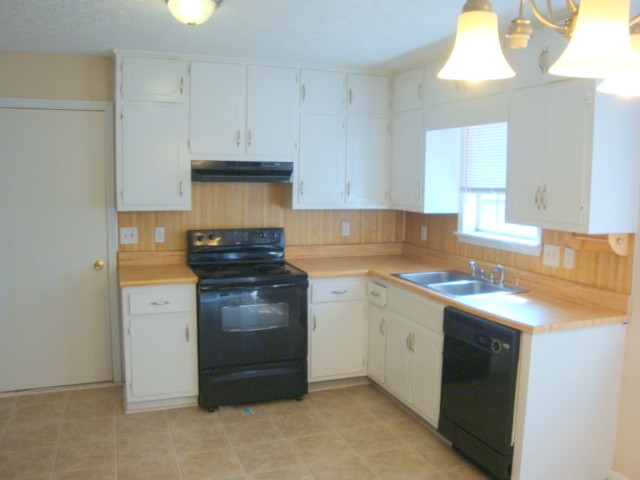 3573 Rex Rd, Rex, GA 30273 photo 7
