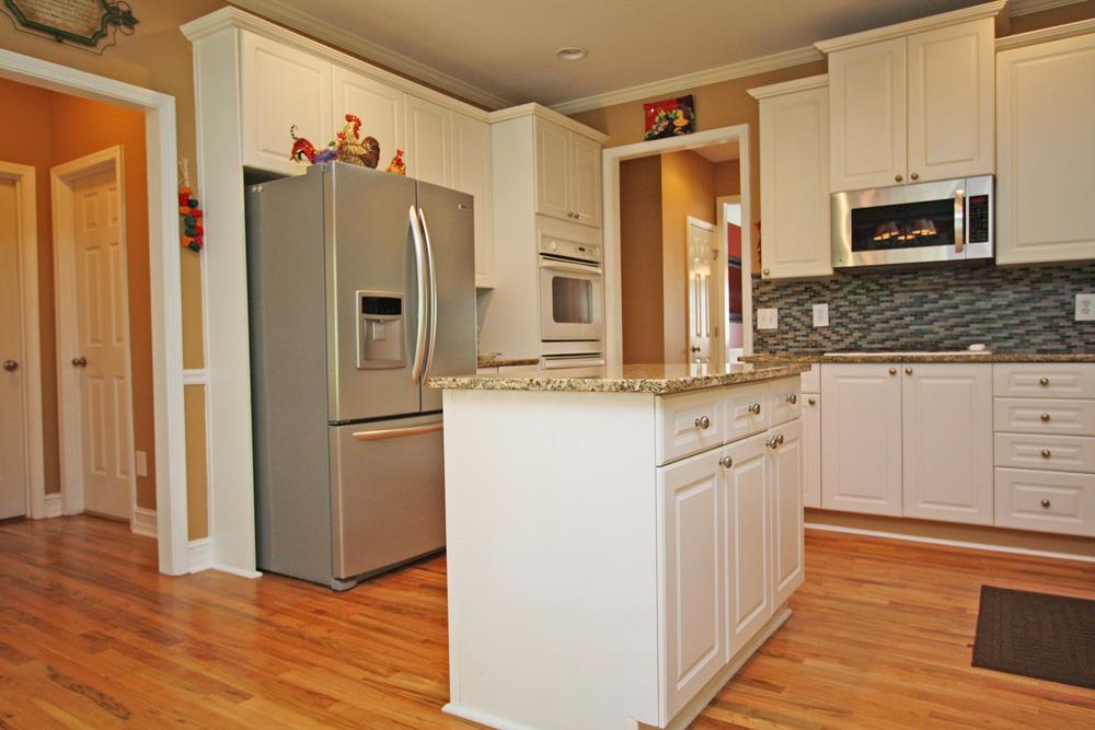 1034 Creek Side Dr, Canton, GA 30115 photo 9
