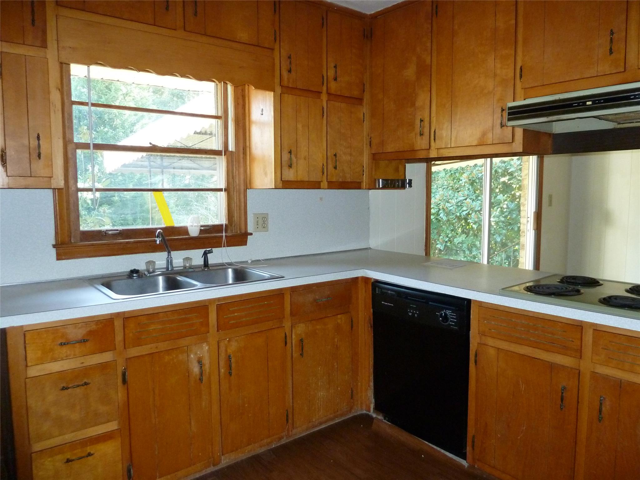 3077 Bobolink Dr, Rex, GA 30273 photo 3