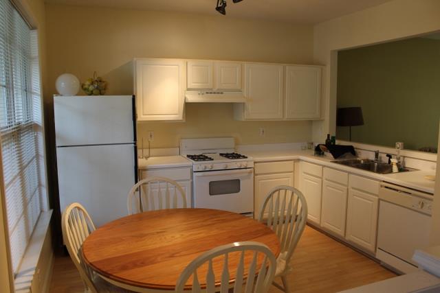 3704 Berkeley Xing, Duluth, GA 30096 photo 2