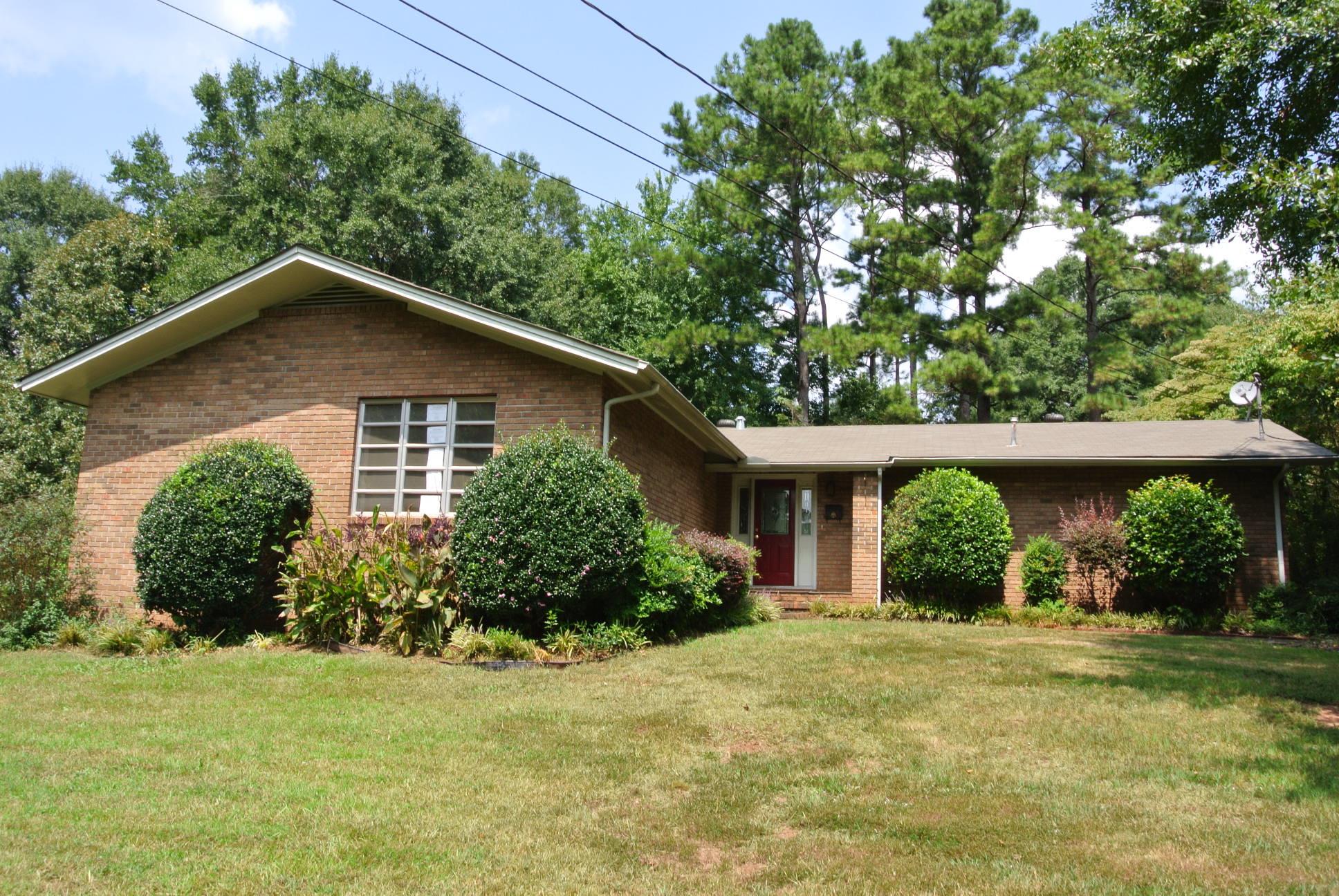 934 Norwood Dr, Lagrange, GA 30240 photo 1