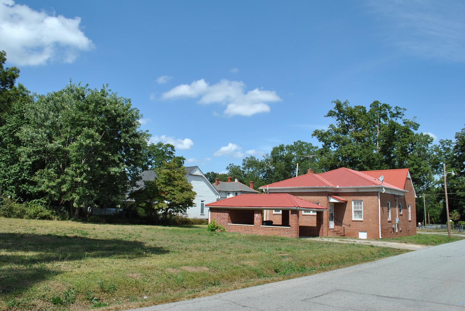 205 W First St, Jackson, GA 30233 photo 6