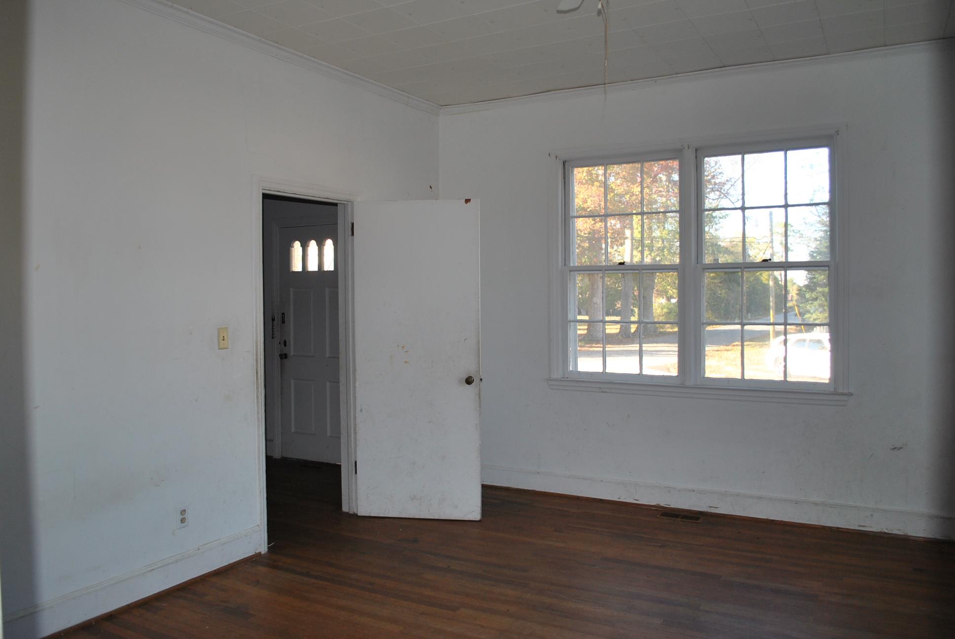 205 W First St, Jackson, GA 30233 photo 10