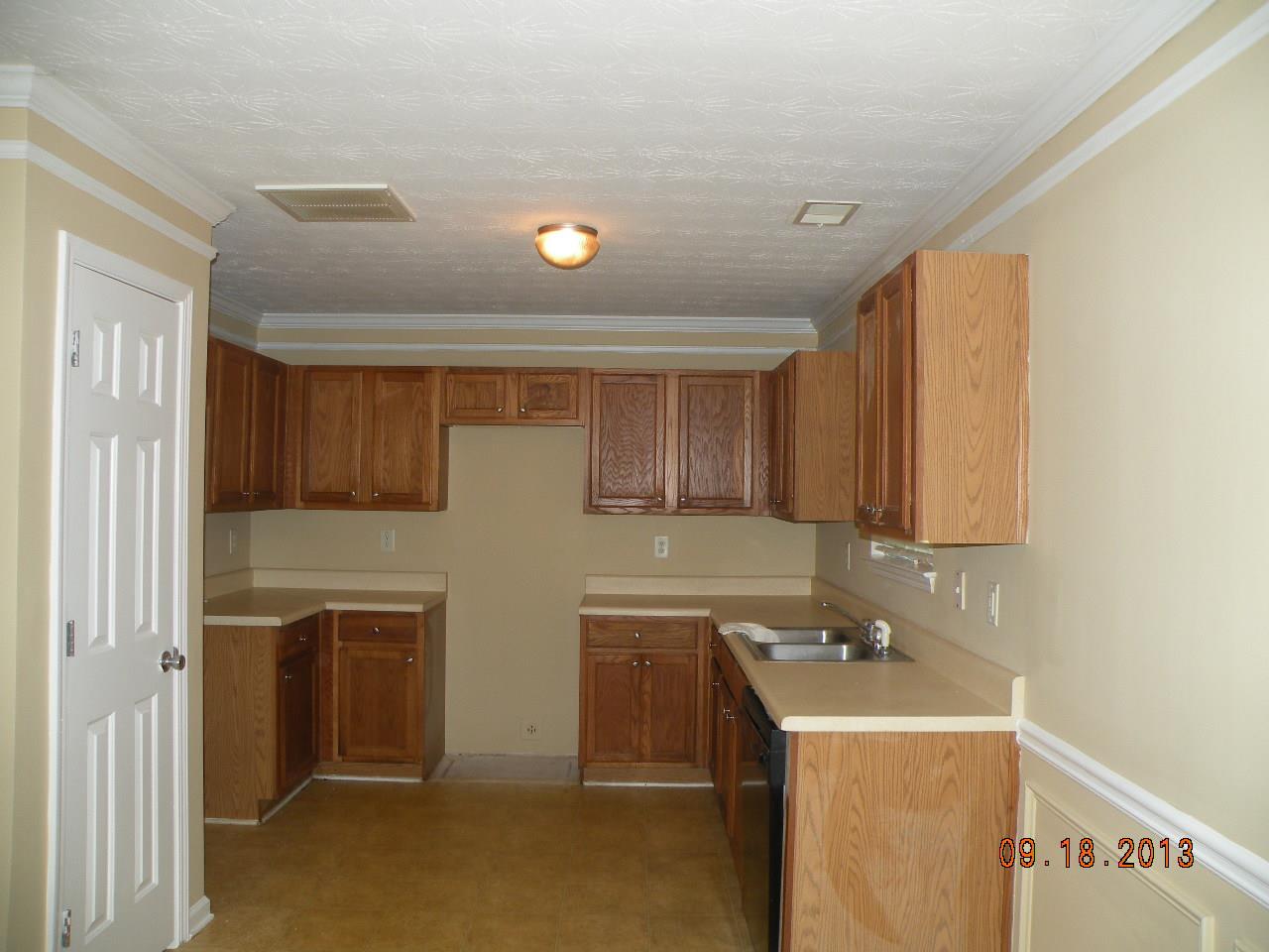 11223 James Madison Dr, Hampton, GA 30228 photo 5