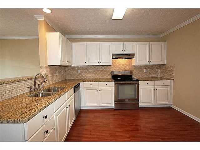4530 Fairway View Ct, Duluth, GA 30096 photo 11