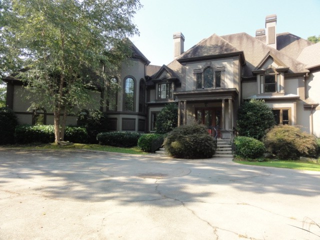10540 Montclair Way, Duluth, GA 30097 photo 1