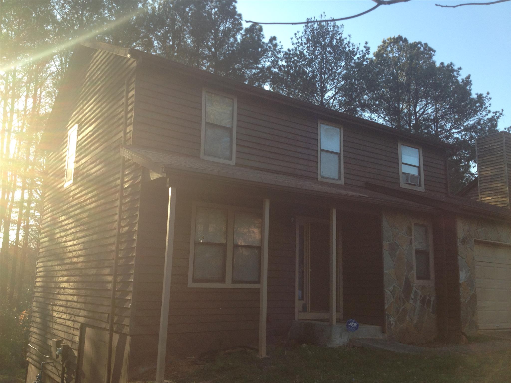 3931 Springleaf Dr, Stone Mountain, GA 30083 photo 1