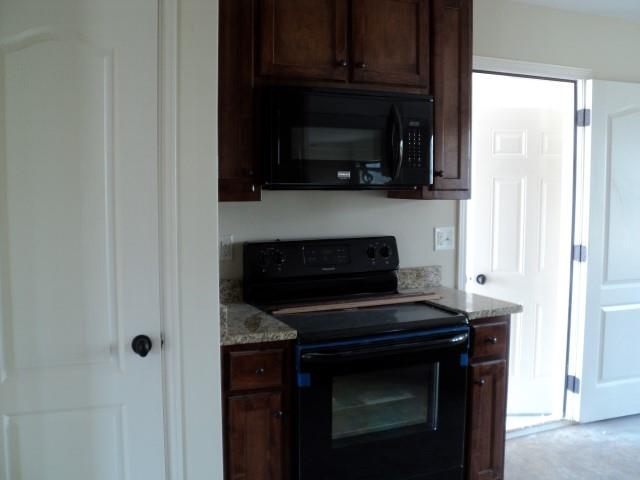 1920 Paynes Pt, Winder, GA 30680 photo 15