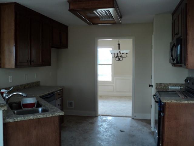 1920 Paynes Pt, Winder, GA 30680 photo 5