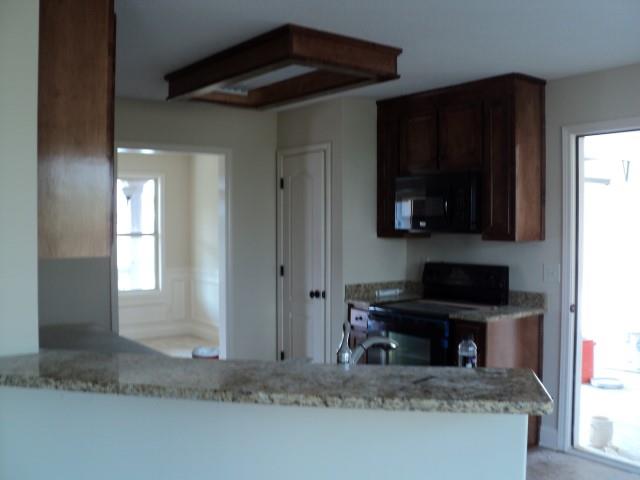1920 Paynes Pt, Winder, GA 30680 photo 4