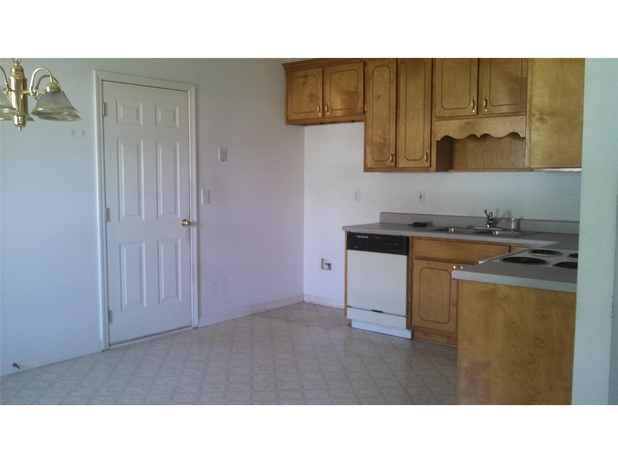 161 Caldwell Dr, Hampton, GA 30228 photo 6