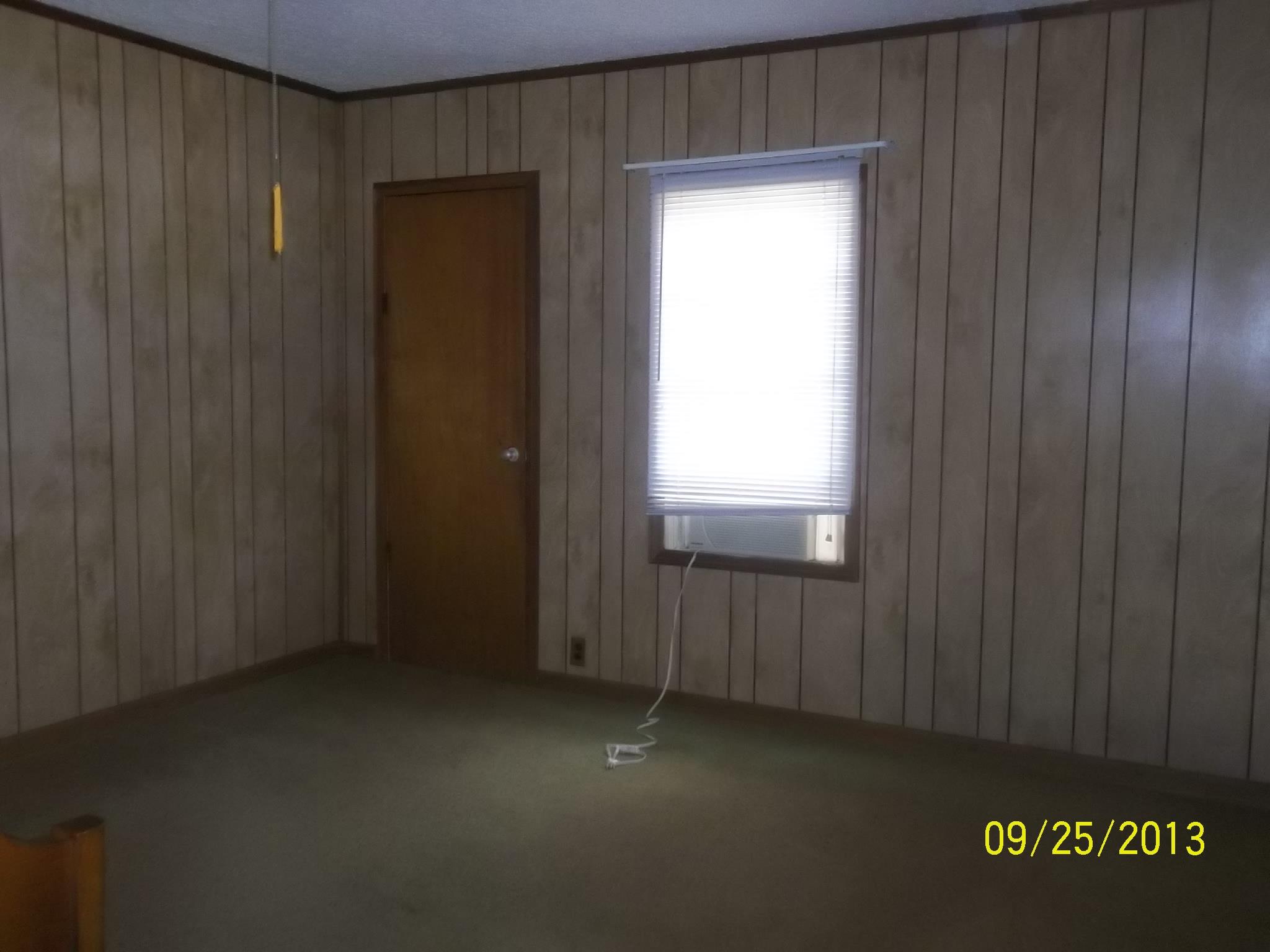 121 Weathers Dr, Lagrange, GA 30240 photo 6