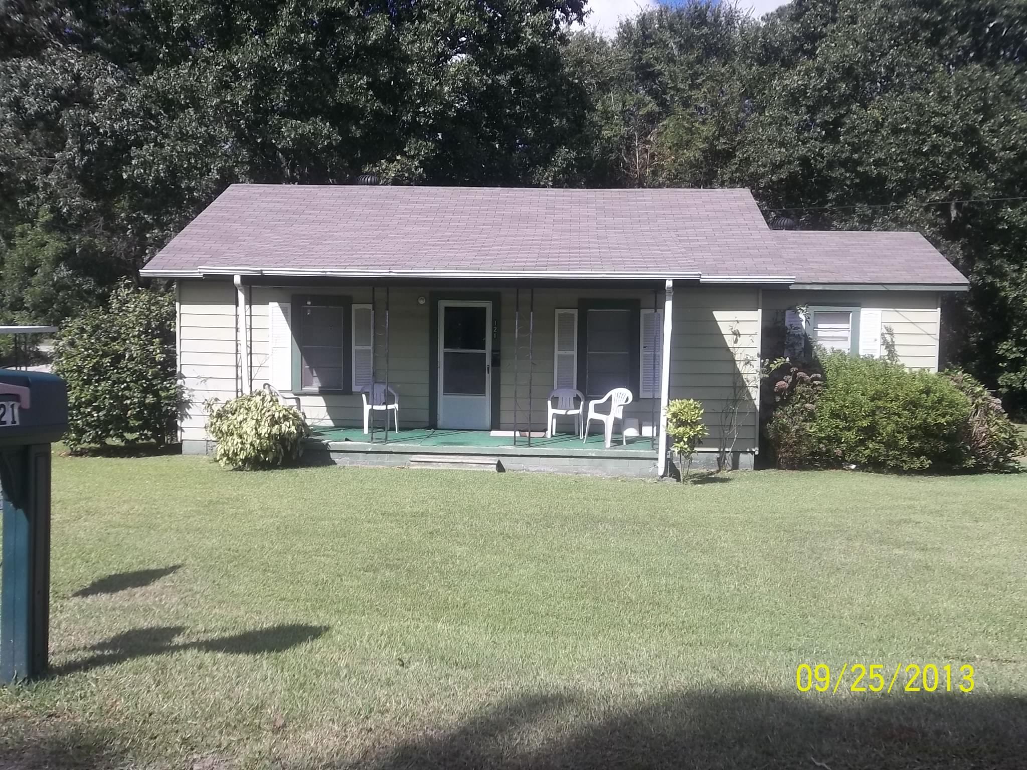 121 Weathers Dr, Lagrange, GA 30240 photo 1