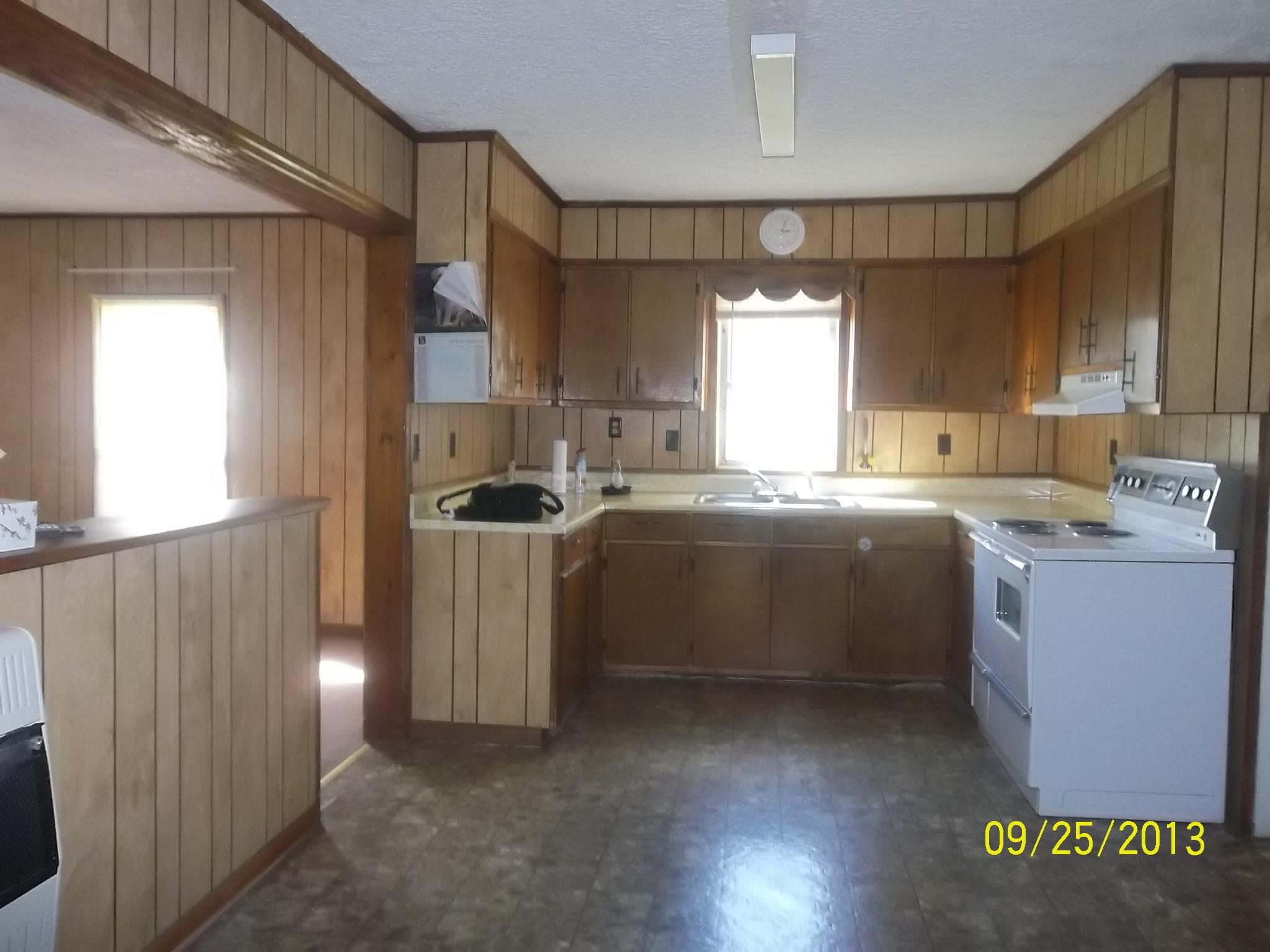 121 Weathers Dr, Lagrange, GA 30240 photo 3