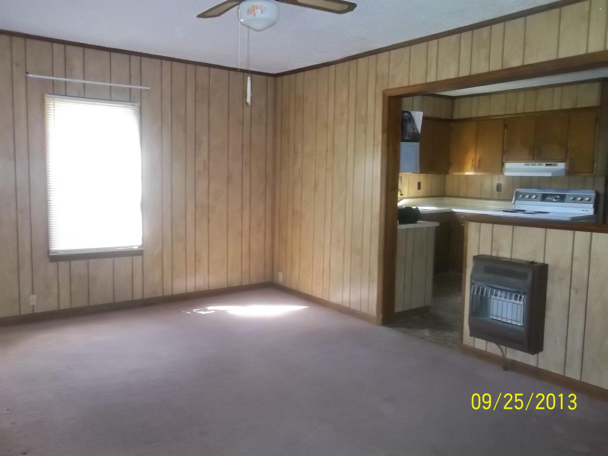121 Weathers Dr, Lagrange, GA 30240 photo 2