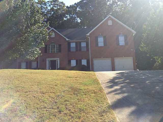 3930 Button Gate Ct, Lithonia, GA 30038 photo 1
