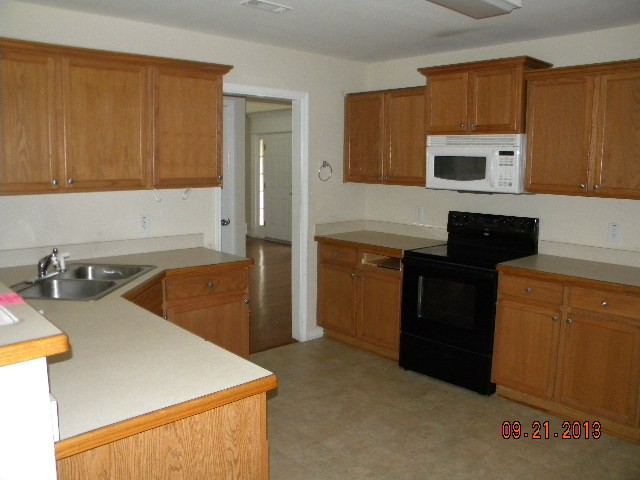 200 Adrians Ln, Covington, GA 30016 photo 12