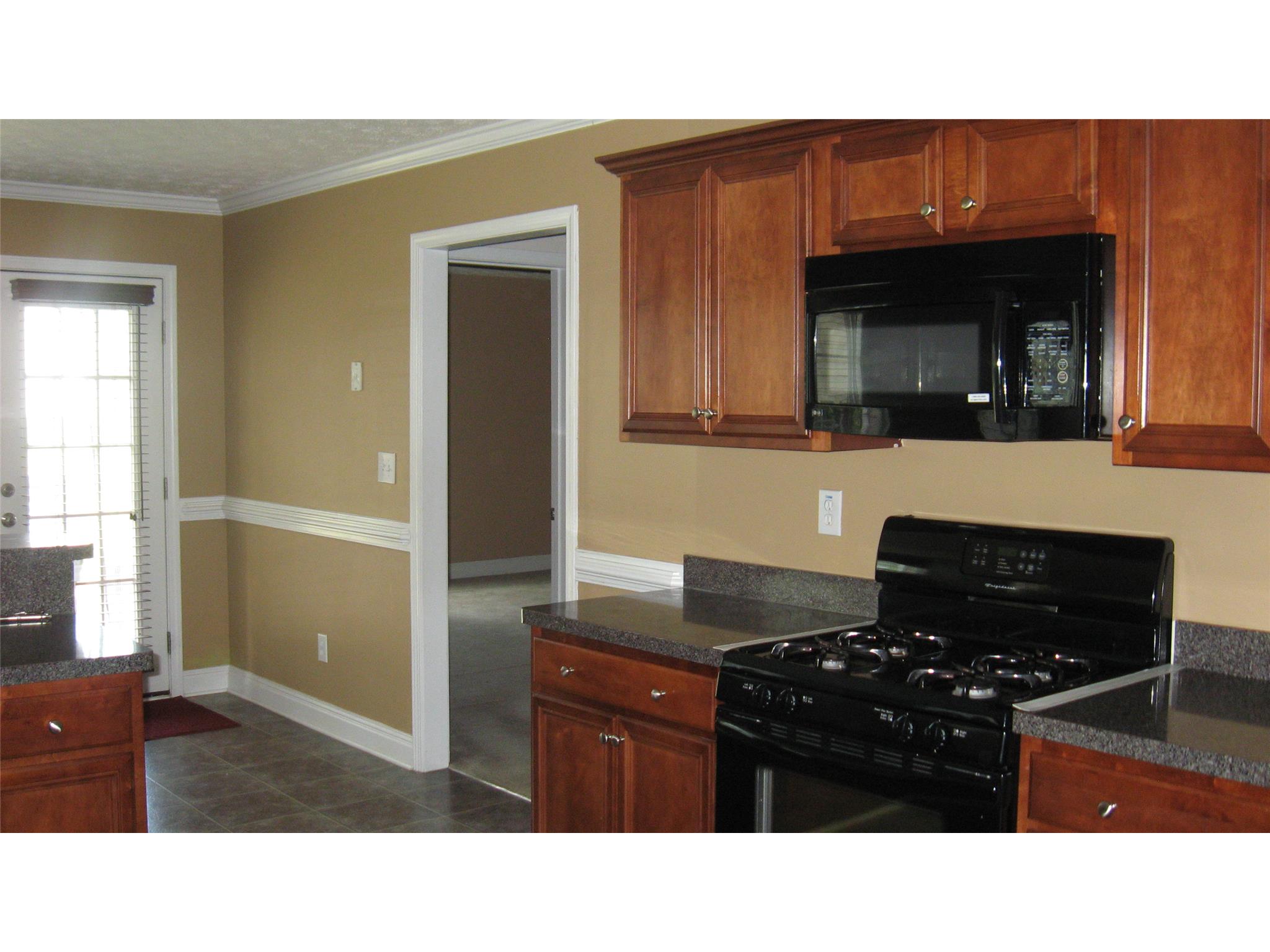 271 Crestwood Ct, Hampton, GA 30228 photo 11