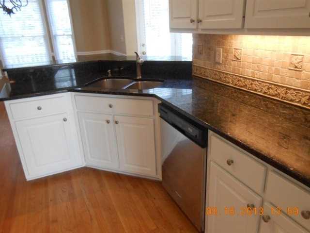 2065 Southers Cir, Suwanee, GA 30024 photo 8