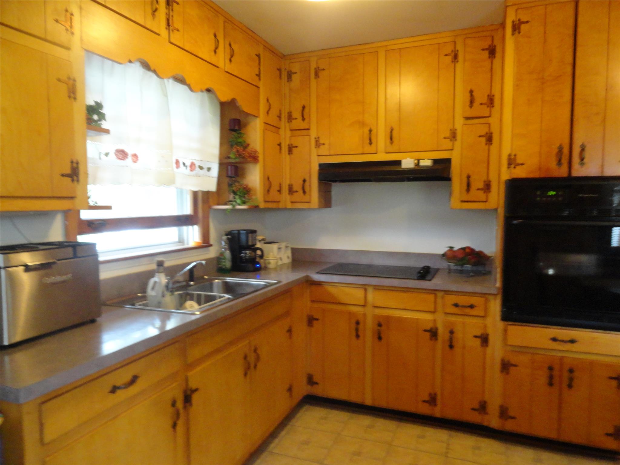 1162 Sanders Way, Morrow, GA 30260 photo 2