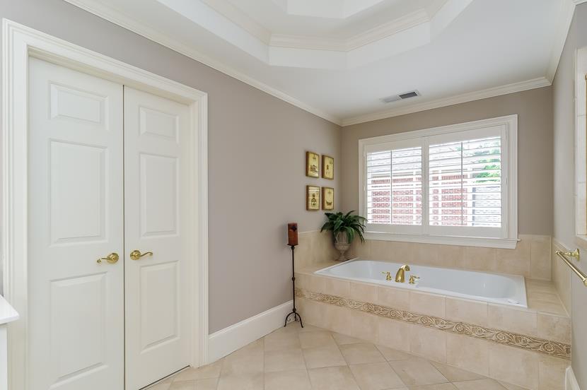 7635 Stratton Pt, Suwanee, GA 30024 photo 13