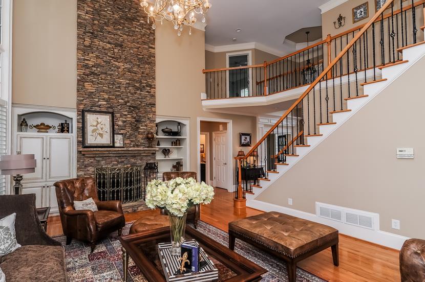 7635 Stratton Pt, Suwanee, GA 30024 photo 2