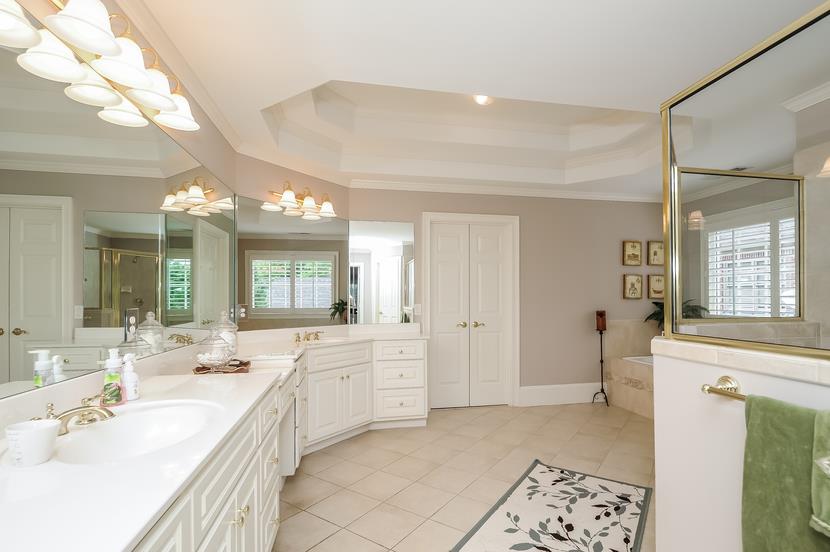 7635 Stratton Pt, Suwanee, GA 30024 photo 12