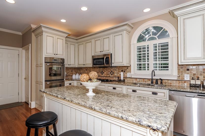 7635 Stratton Pt, Suwanee, GA 30024 photo 5