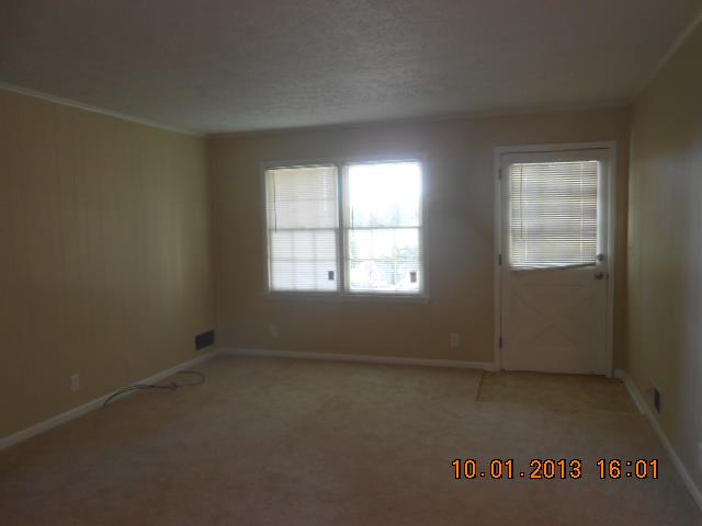 8247 Spillers Dr, Covington, GA 30014 photo 7