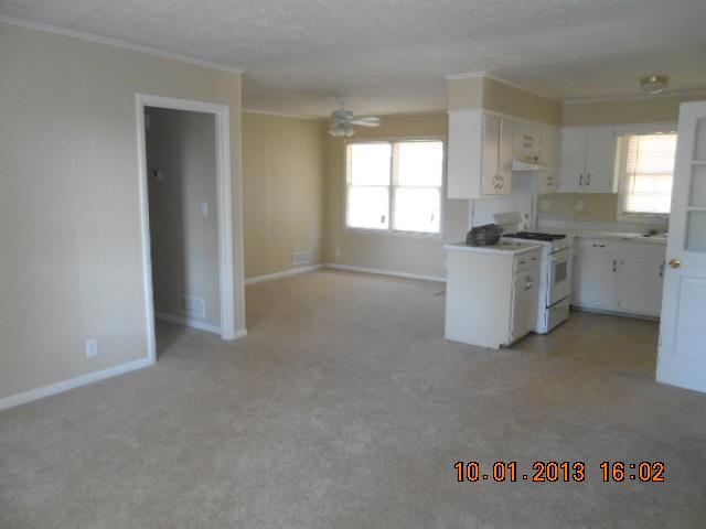 8247 Spillers Dr, Covington, GA 30014 photo 6
