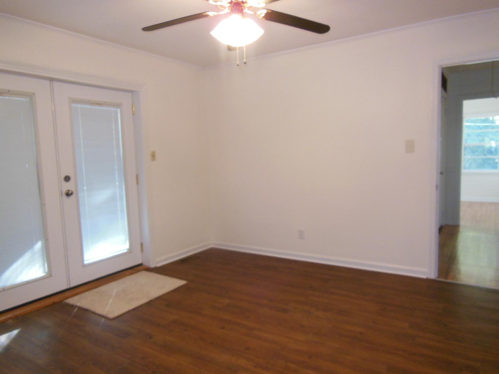 193 Poplar Cir, Toccoa, GA 30577 photo 3